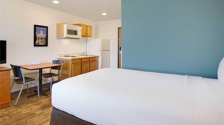 WoodSpring Suites Charlotte Shelby Room