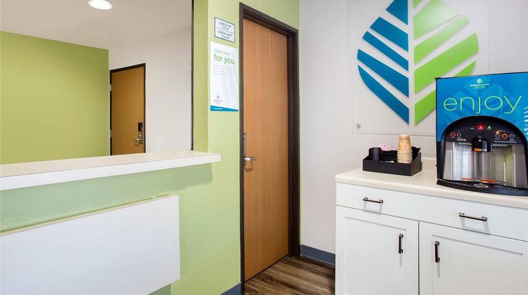 WoodSpring Suites Charlotte Shelby Lobby