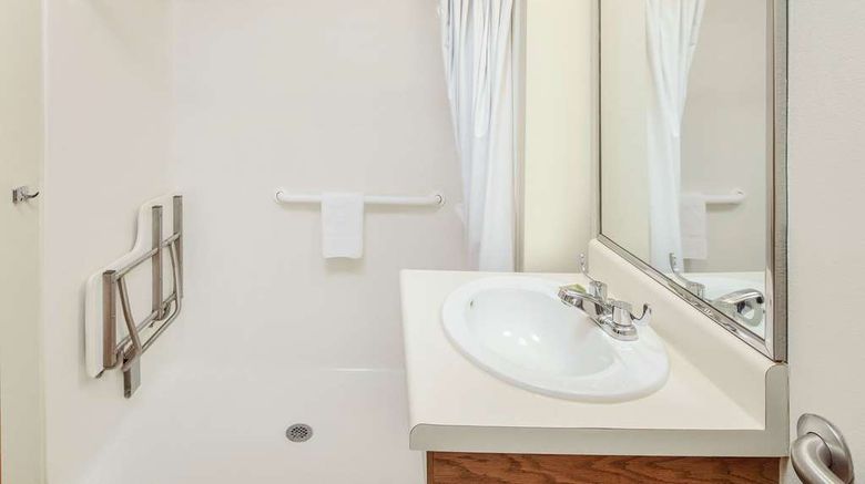<b>WoodSpring Suites Raleigh Apex Room</b>. Images powered by <a href="https://iceportal.shijigroup.com/" title="IcePortal" target="_blank">IcePortal</a>.