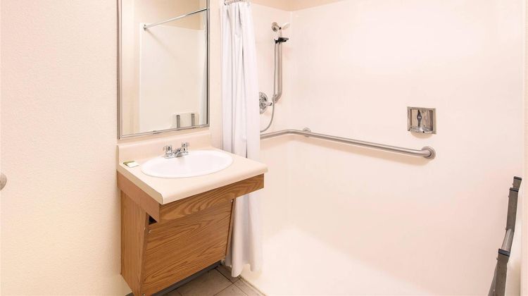 WoodSpring Suites Charlotte Gastonia Room