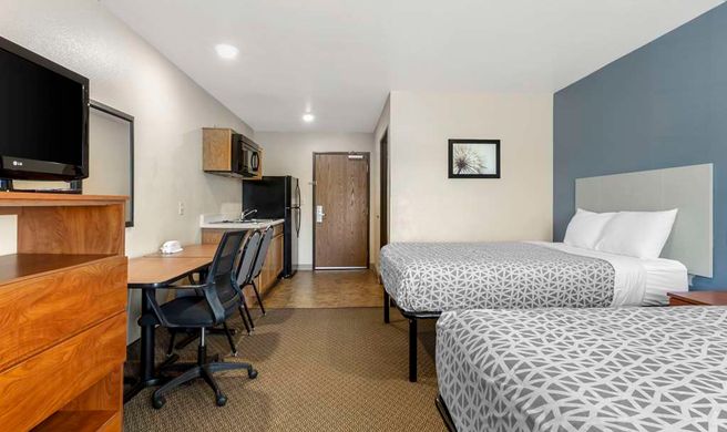WoodSpring Suites Raleigh/Garner Room