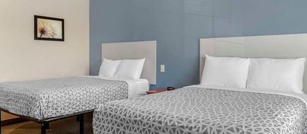 WoodSpring Suites Raleigh/Garner Room
