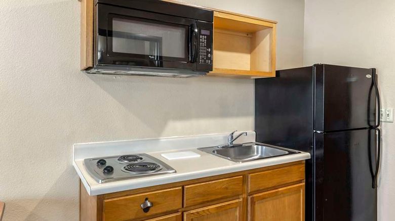 <b>WoodSpring Suites Raleigh/Garner Room</b>. Images powered by <a href="https://iceportal.shijigroup.com/" title="IcePortal" target="_blank">IcePortal</a>.