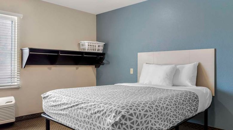 <b>WoodSpring Suites Raleigh/Garner Room</b>. Images powered by <a href="https://iceportal.shijigroup.com/" title="IcePortal" target="_blank">IcePortal</a>.