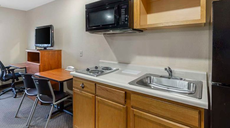 <b>WoodSpring Suites Raleigh/Garner Room</b>. Images powered by <a href="https://iceportal.shijigroup.com/" title="IcePortal" target="_blank">IcePortal</a>.