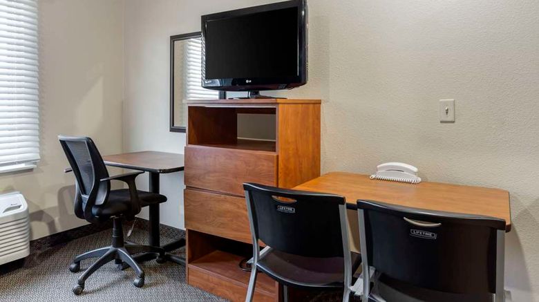 <b>WoodSpring Suites Raleigh/Garner Room</b>. Images powered by <a href="https://iceportal.shijigroup.com/" title="IcePortal" target="_blank">IcePortal</a>.