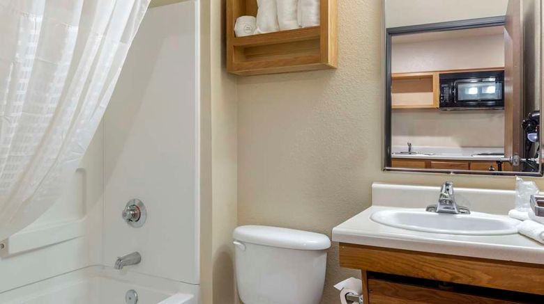 <b>WoodSpring Suites Raleigh/Garner Room</b>. Images powered by <a href="https://iceportal.shijigroup.com/" title="IcePortal" target="_blank">IcePortal</a>.