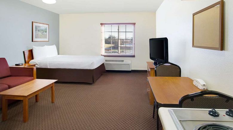 <b>WoodSpring Suites Asheville Room</b>. Images powered by <a href="https://iceportal.shijigroup.com/" title="IcePortal" target="_blank">IcePortal</a>.