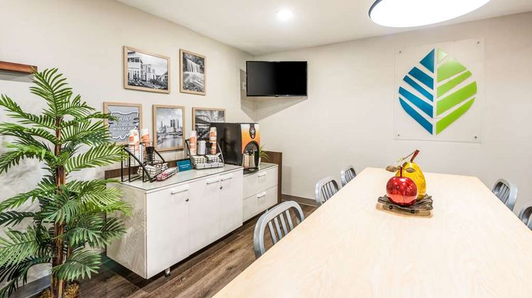 WoodSpring Suites Columbus Hilliard Lobby