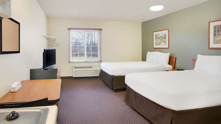 WoodSpring Suites Cincinnati Fairfield Room