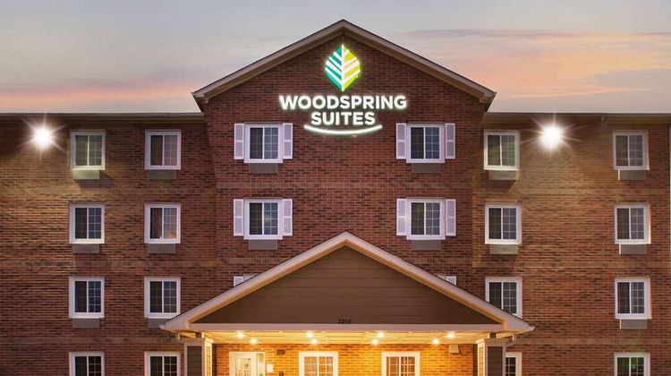 WoodSpring Suites Columbus Urbancrest Exterior