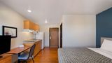 WoodSpring Suites Columbus Southeast Room
