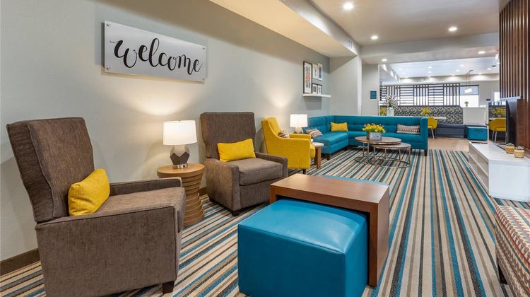 MainStay Suites Carlsbad Lobby