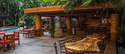Bamboo Waikiki Hotel Exterior