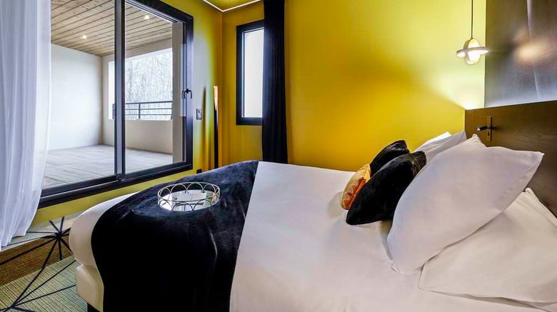 <b>Le Prince Hotel Spa BW Premier Coll Suite</b>. Images powered by <a href="https://iceportal.shijigroup.com/" title="IcePortal" target="_blank">IcePortal</a>.
