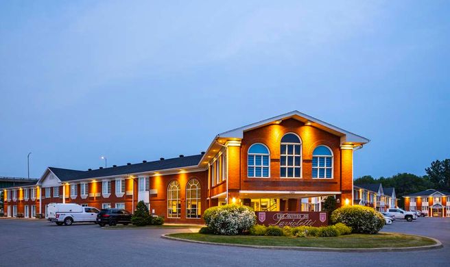Les Suites de Laviolette, Ascend Hotel Exterior