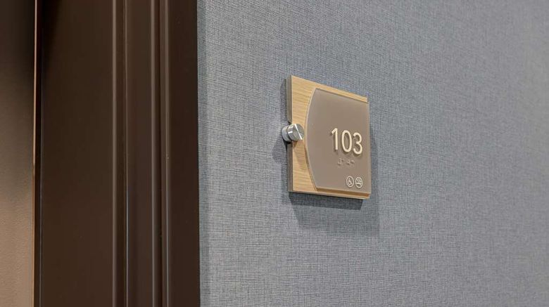 <b>Homewood Suites by Hilton Santa Clarita Room</b>. Images powered by <a href="https://iceportal.shijigroup.com/" title="IcePortal" target="_blank">IcePortal</a>.