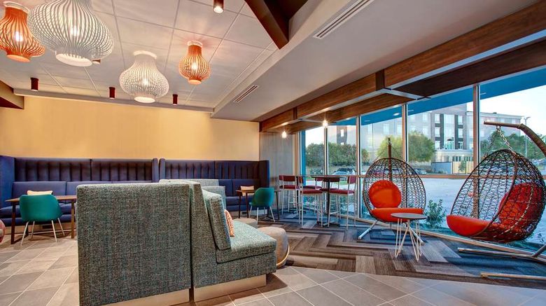 <b>Tru by Hilton Northlake Fort Worth Lobby</b>. Images powered by <a href="https://iceportal.shijigroup.com/" title="IcePortal" target="_blank">IcePortal</a>.