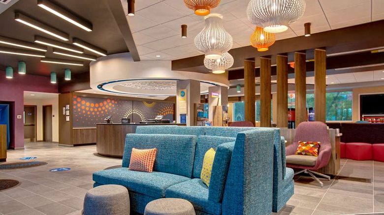 <b>Tru by Hilton Northlake Fort Worth Lobby</b>. Images powered by <a href="https://iceportal.shijigroup.com/" title="IcePortal" target="_blank">IcePortal</a>.