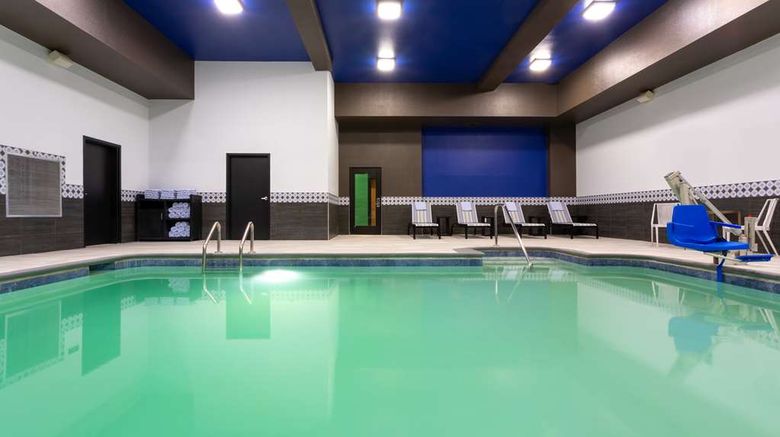 <b>Hilton Garden Inn Hays Pool</b>. Images powered by <a href="https://iceportal.shijigroup.com/" title="IcePortal" target="_blank">IcePortal</a>.