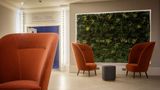 <b>DoubleTree by Hilton London Elstree Lobby</b>. Images powered by <a href="https://iceportal.shijigroup.com/" title="IcePortal" target="_blank">IcePortal</a>.