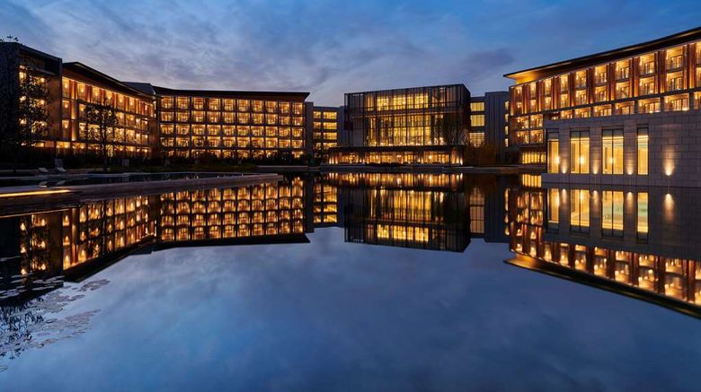 <b>Hilton Shanghai Fengxian Exterior</b>. Images powered by <a href="https://iceportal.shijigroup.com/" title="IcePortal" target="_blank">IcePortal</a>.