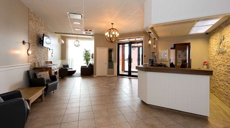 Hotel L'Empress Lobby