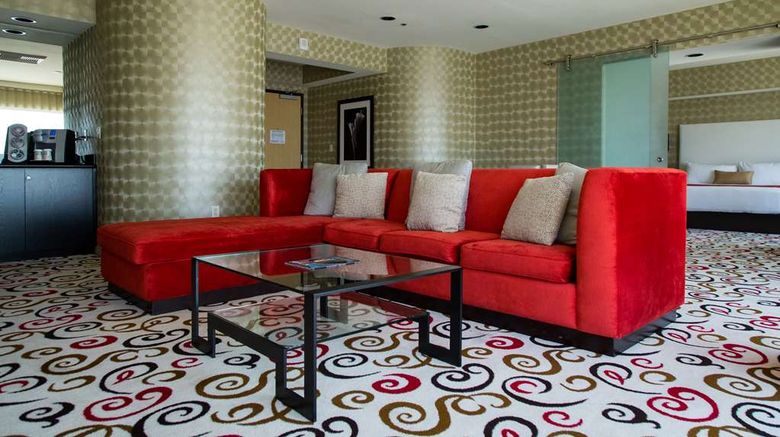 <b>Downtown Grand Hotel & Casino Suite</b>. Images powered by <a href="https://iceportal.shijigroup.com/" title="IcePortal" target="_blank">IcePortal</a>.