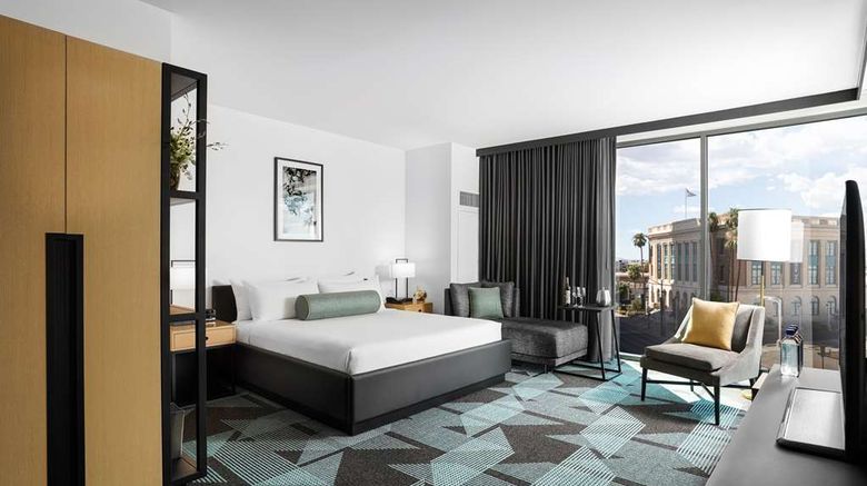 <b>Downtown Grand Hotel & Casino Suite</b>. Images powered by <a href="https://iceportal.shijigroup.com/" title="IcePortal" target="_blank">IcePortal</a>.