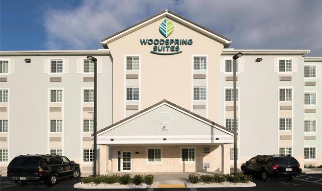 WoodSpring Suites Miami Southwest Exterior