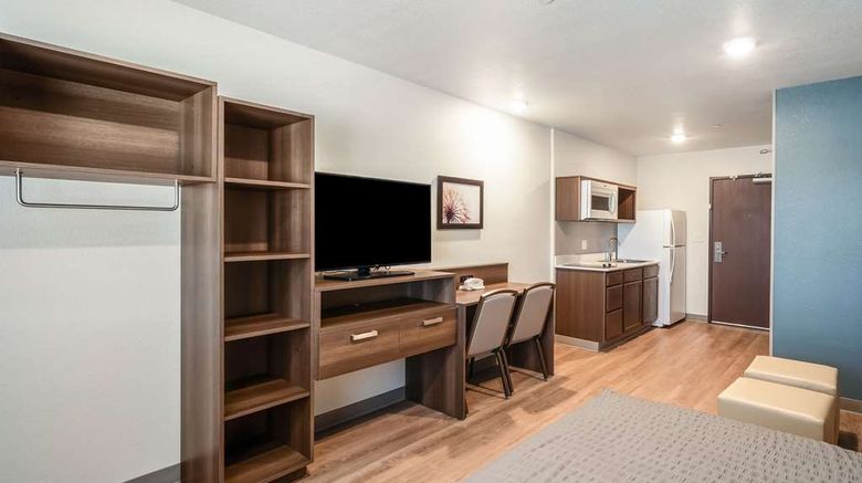 <b>WoodSpring Suites Naples West Room</b>. Images powered by <a href="https://iceportal.shijigroup.com/" title="IcePortal" target="_blank">IcePortal</a>.