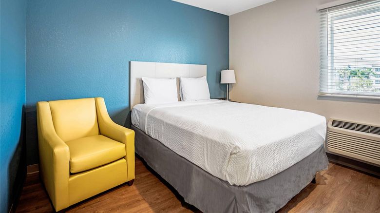 <b>WoodSpring Suites Naples Room</b>. Images powered by <a href="https://iceportal.shijigroup.com/" title="IcePortal" target="_blank">IcePortal</a>.