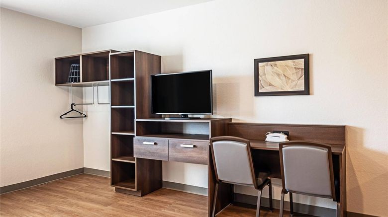 <b>WoodSpring Suites Naples Room</b>. Images powered by <a href="https://iceportal.shijigroup.com/" title="IcePortal" target="_blank">IcePortal</a>.