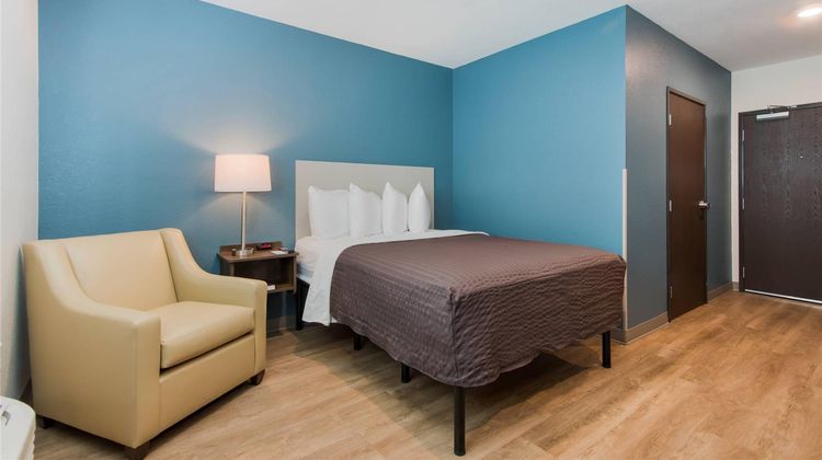 WoodSpring Suites Tamarac Room