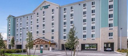 WoodSpring Suites Doral Miami Airport Exterior