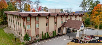The Chandler at White Mountain Exterior