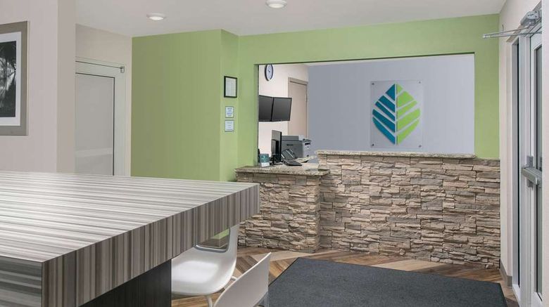 <b>WoodSpring Suites Signature Broken Arrow Lobby</b>. Images powered by <a href="https://iceportal.shijigroup.com/" title="IcePortal" target="_blank">IcePortal</a>.