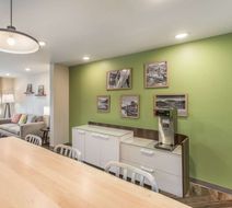 WoodSpring Stes Greenville Haywood Mall Lobby