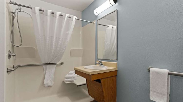WoodSpring Suites Greenville Room