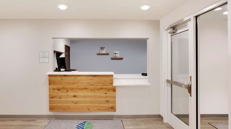 <b>WoodSpring Suites Nashville North Lobby</b>. Images powered by <a href="https://iceportal.shijigroup.com/" title="IcePortal" target="_blank">IcePortal</a>.