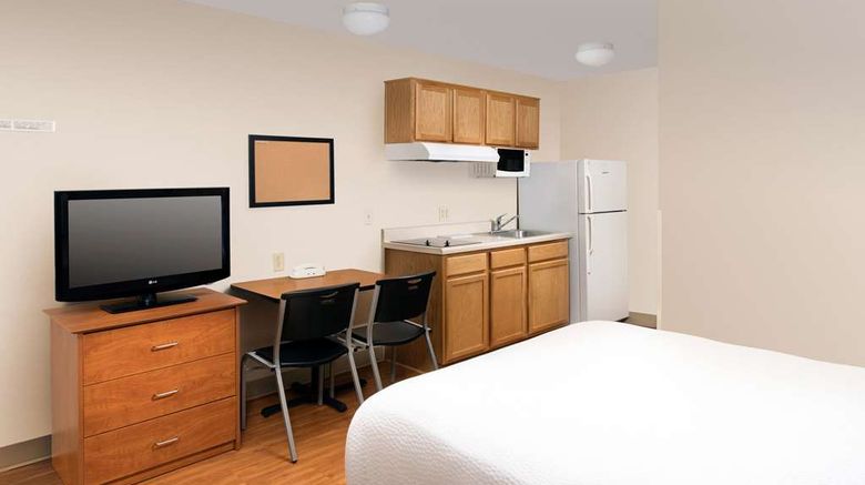 <b>WoodSpring Suites Clarksville Ft. Campbe Room</b>. Images powered by <a href="https://iceportal.shijigroup.com/" title="IcePortal" target="_blank">IcePortal</a>.
