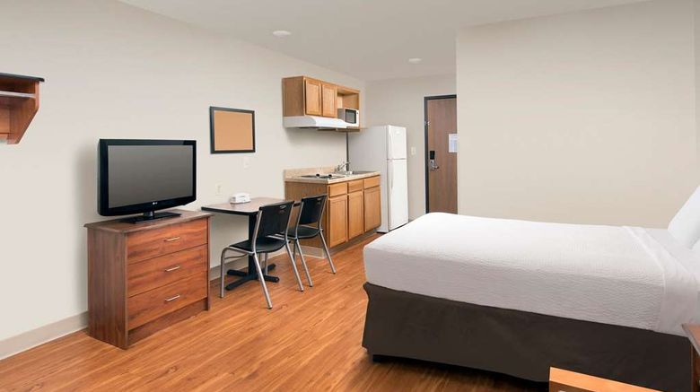 <b>WoodSpring Suites Clarksville Ft. Campbe Room</b>. Images powered by <a href="https://iceportal.shijigroup.com/" title="IcePortal" target="_blank">IcePortal</a>.