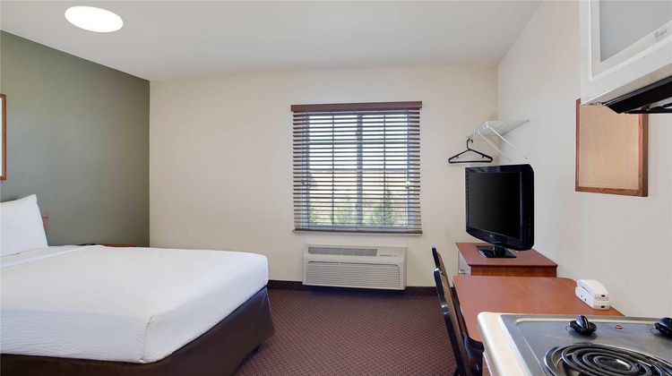 WoodSpring Suites Richmond Fort Lee Room