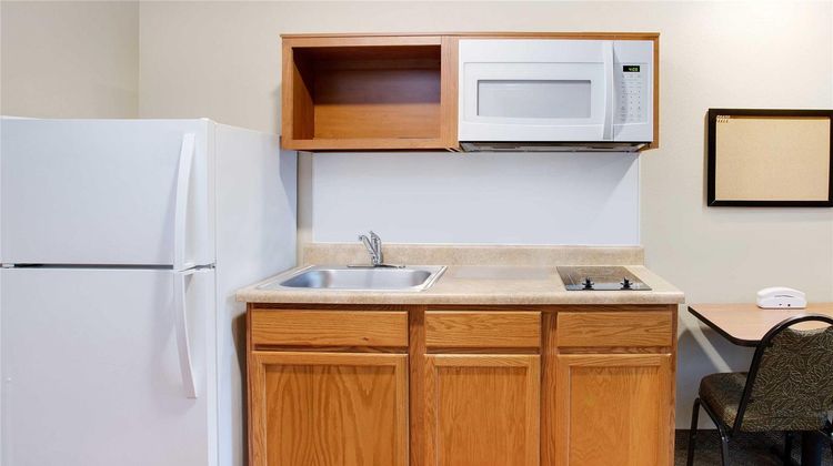 WoodSpring Suites Fredericksburg Room