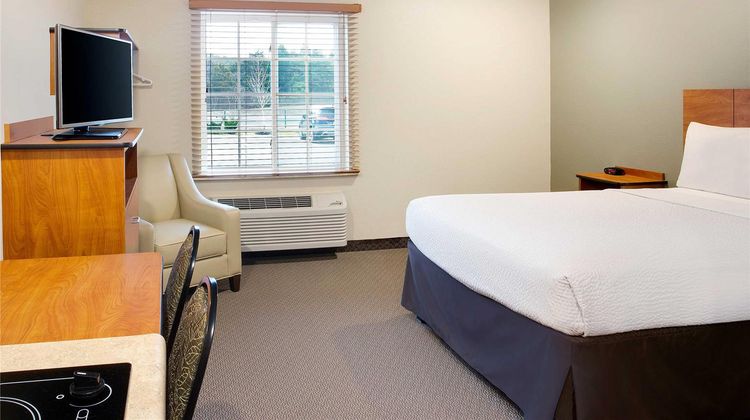WoodSpring Suites Fredericksburg Room