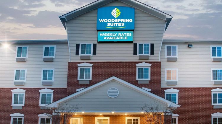 WoodSpring Suites Fredericksburg Exterior
