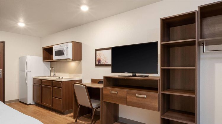 WoodSpring Suites Quantico Room
