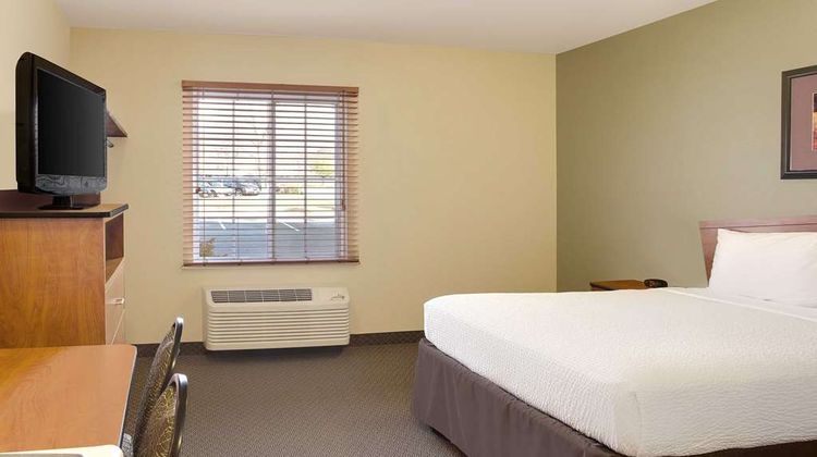 WoodSpring Suites Richmond West Room