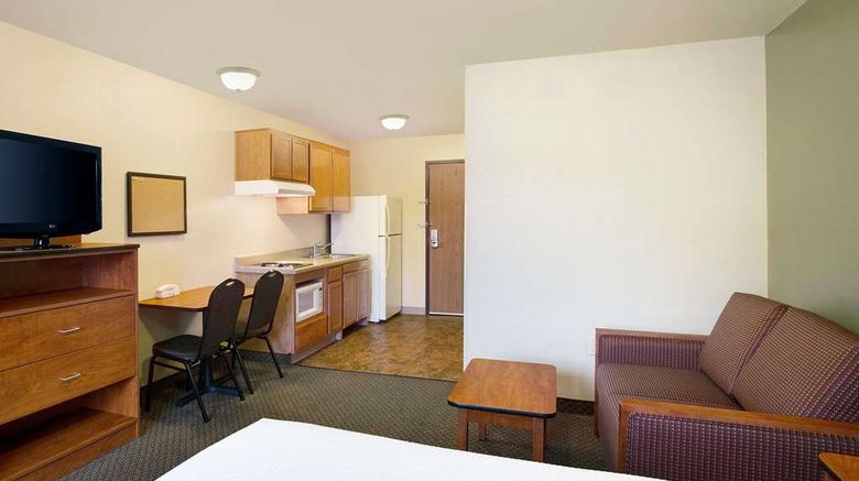 <b>WoodSpring Suites Richmond West Room</b>. Images powered by <a href="https://iceportal.shijigroup.com/" title="IcePortal" target="_blank">IcePortal</a>.