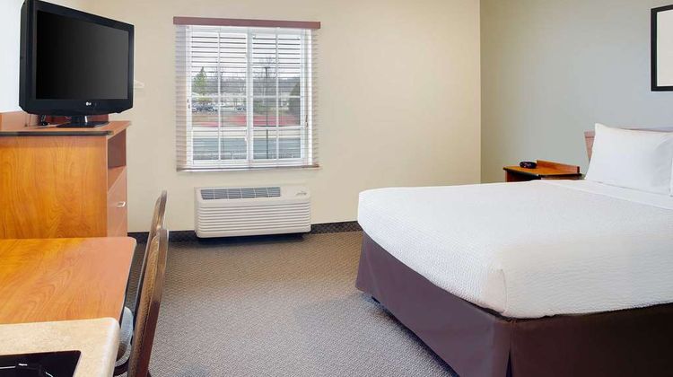 WoodSpring Suites Manassas Room